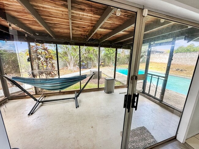 Building Photo - Mililani - 4bdrm/2bath, Large Lot with Pool