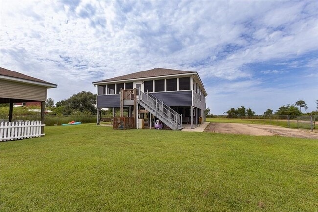 Building Photo - 26321 Mildred Dr