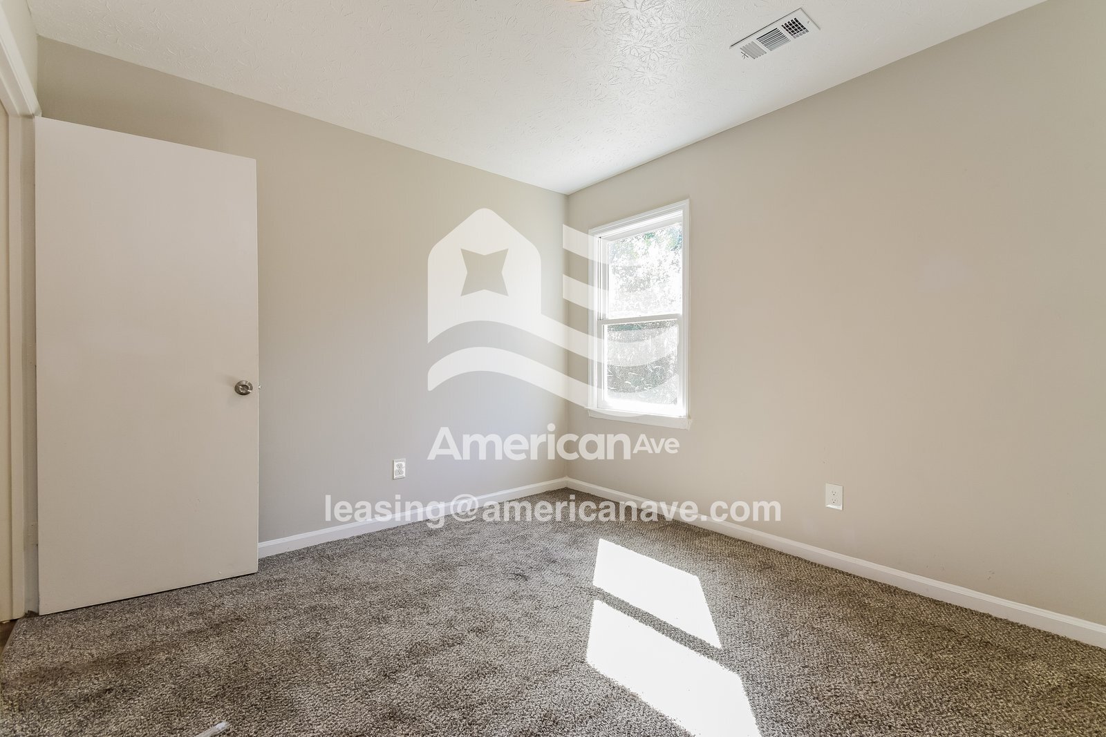 Building Photo - 870 Stafford Ct
