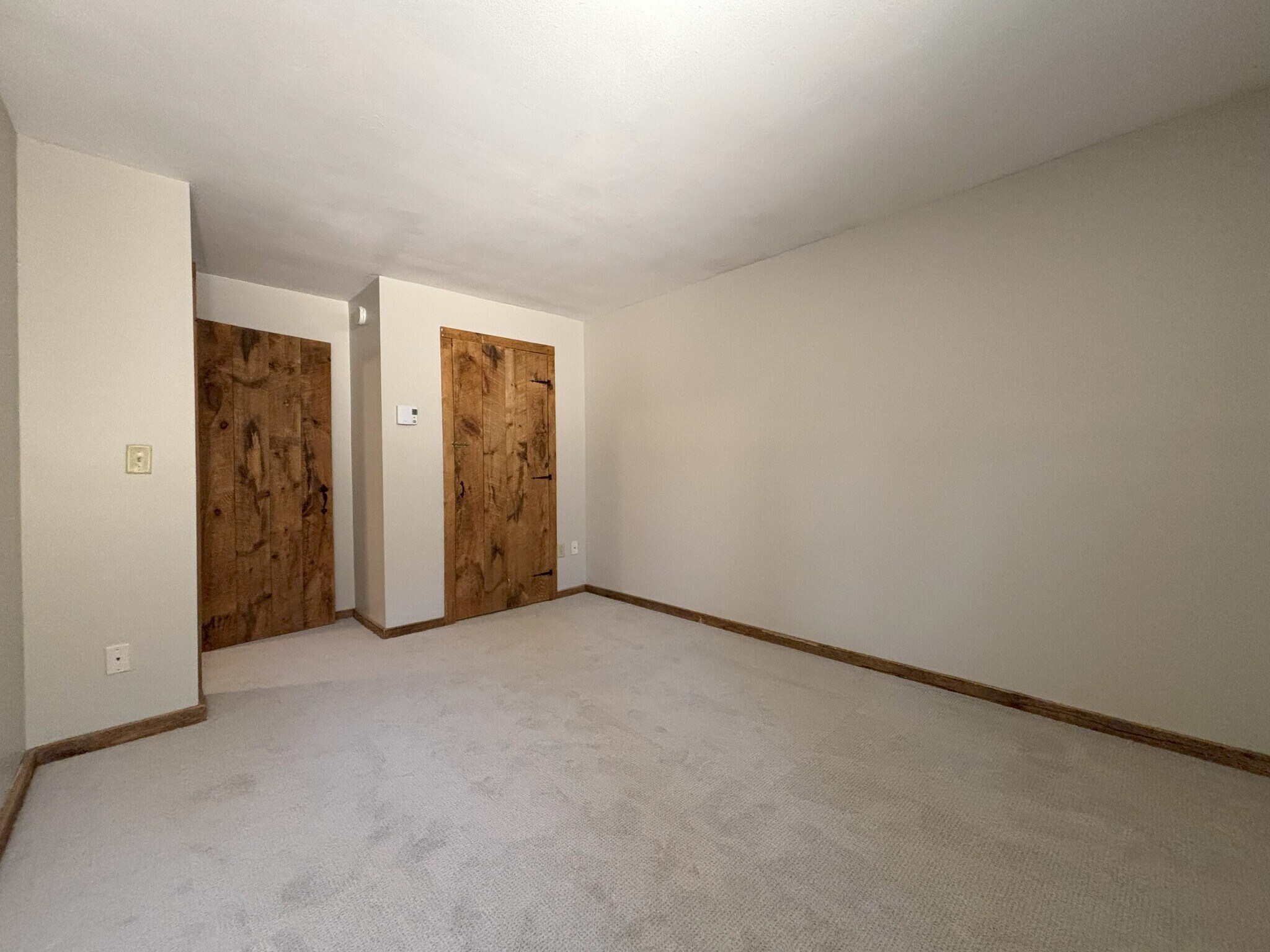 Primary Bedroom (Similar Unit) - 2 Linda Ln
