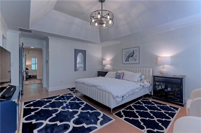 Building Photo - 5569 Julian Pl