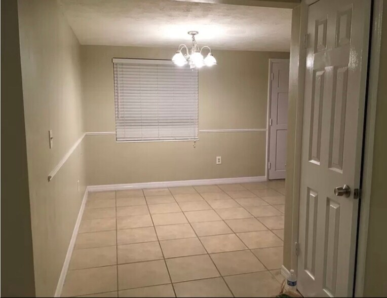 Building Photo - 3509 Nixon Rd