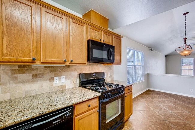 Building Photo - 1709 Shire St