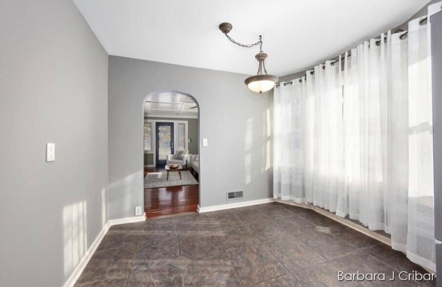 Building Photo - 133 Casey Ct SE