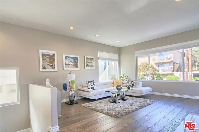 Building Photo - 2906 2nd St