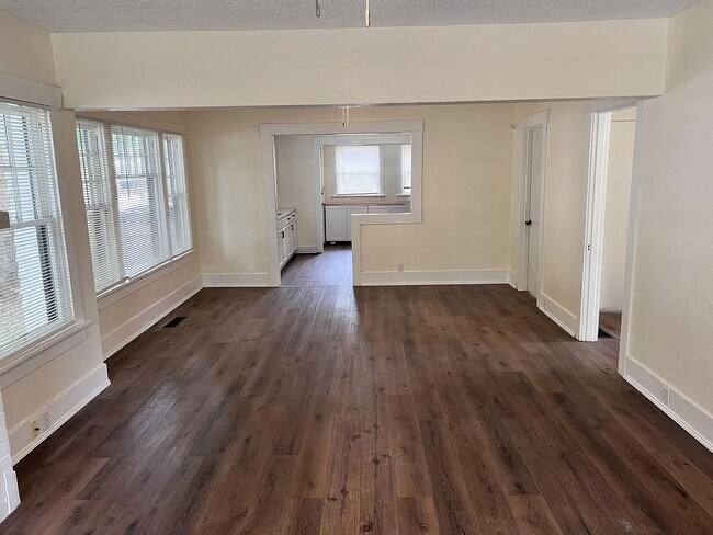 Building Photo - Beautifully Imperfect Character Craftsman Home! Eastside Olympia Home