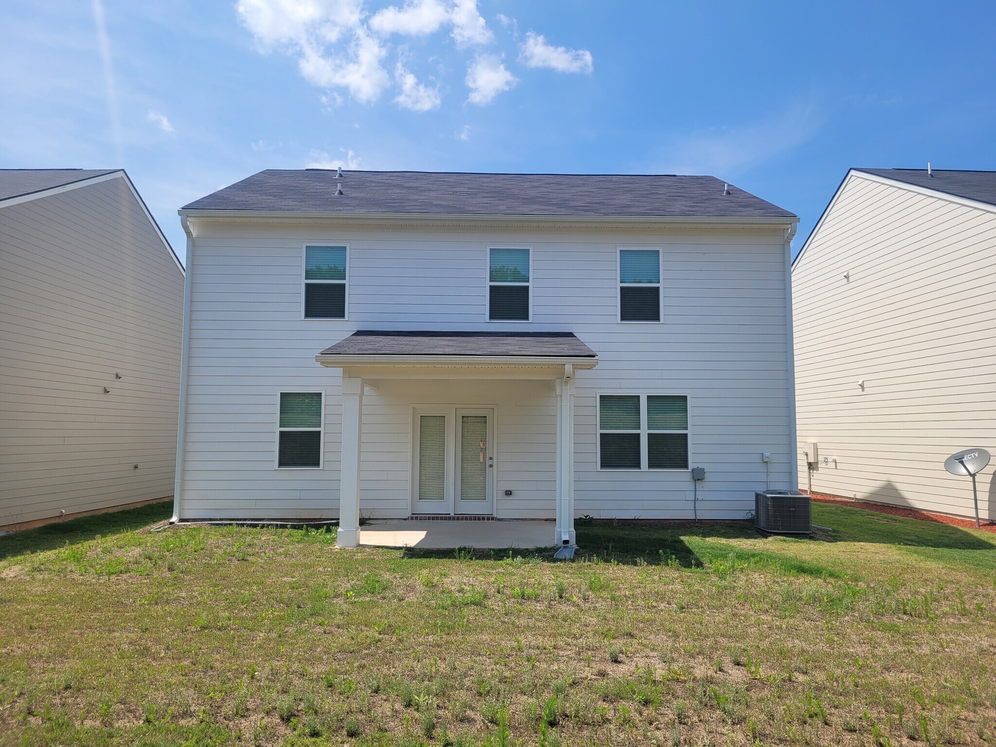 Building Photo - 2021 Vidalia Ct