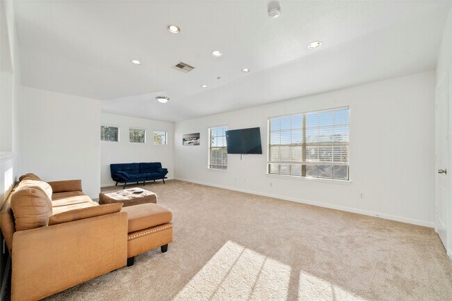Building Photo - 18626 Prairie Larkspur Dr