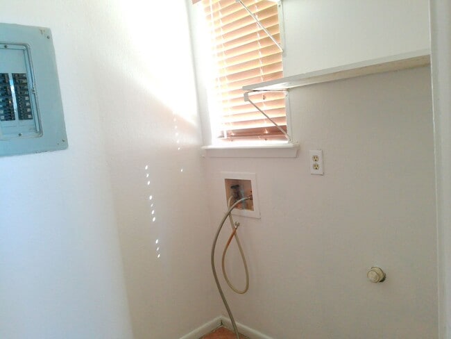 Building Photo - 4929 Cedar Pass Dr