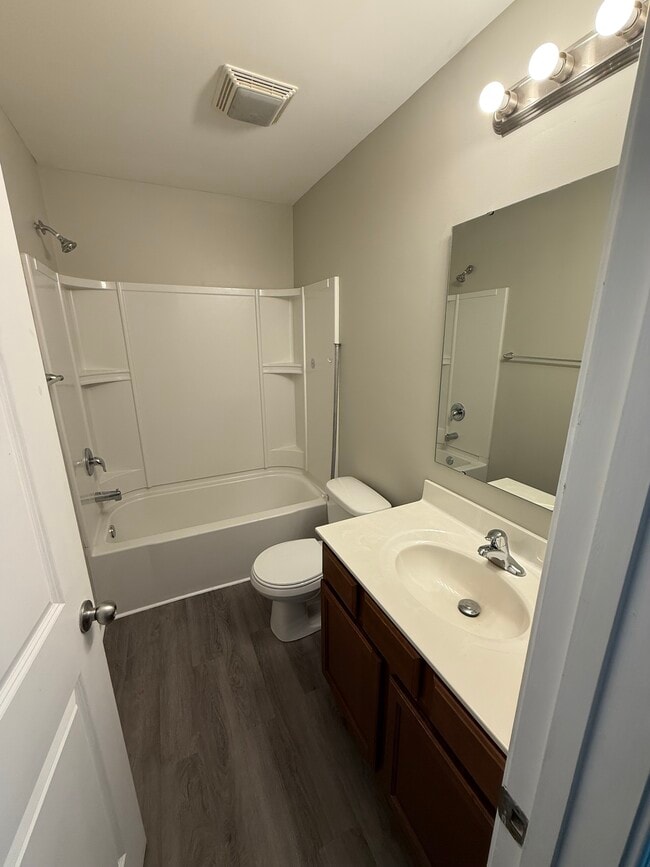 Building Photo - 536 Sansberry Dr