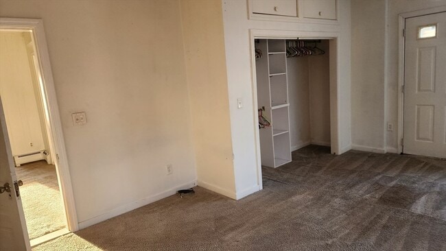 Building Photo - 39 Elmwood St