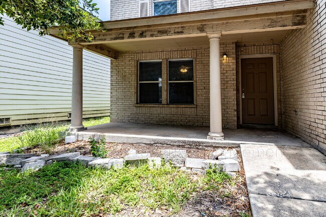 Building Photo - 8843 Kestrel Oak