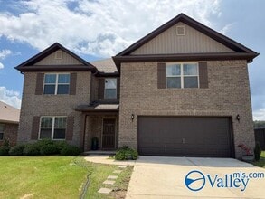 Building Photo - 210 Hydra Cir