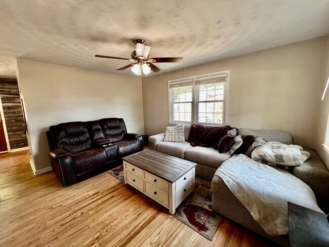 Building Photo - Charming 3 bedroom located in the heart of Chesapeake