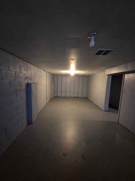 Building Photo - 3706 Providence St