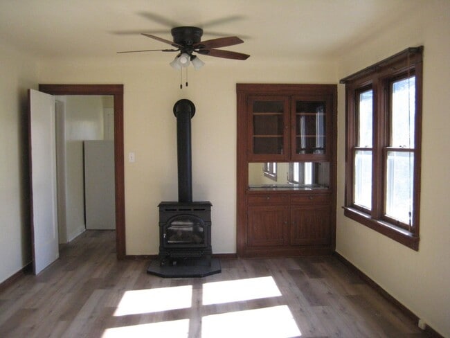 Building Photo - Updated home in the Heart of Downtown Grass Valley