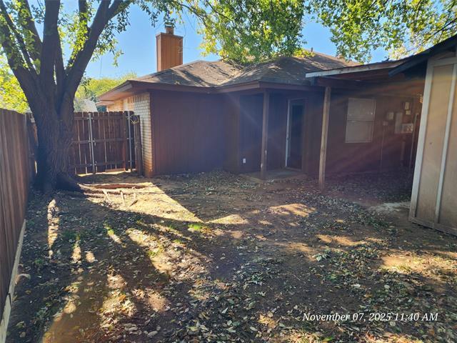 Building Photo - 515 Gibbins Ct