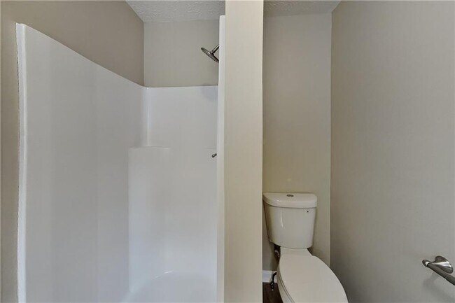 Building Photo - 3468 Erin Glen NW