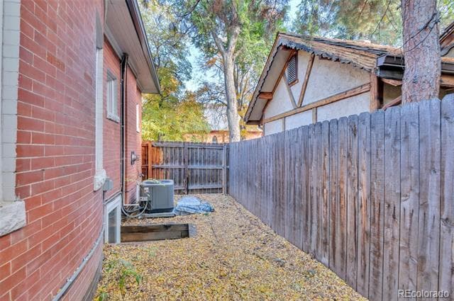 Building Photo - 517 Josephine St