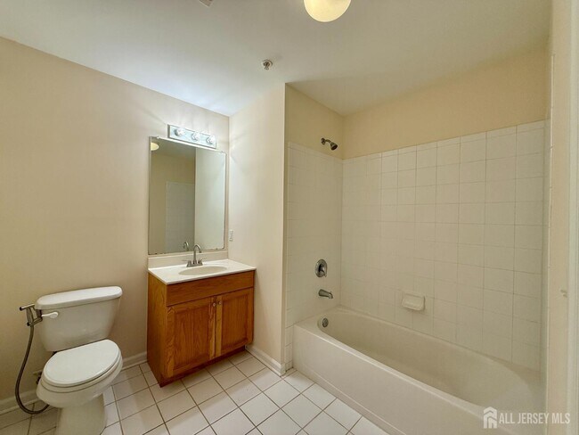 Building Photo - 1315 Fernwood Ct
