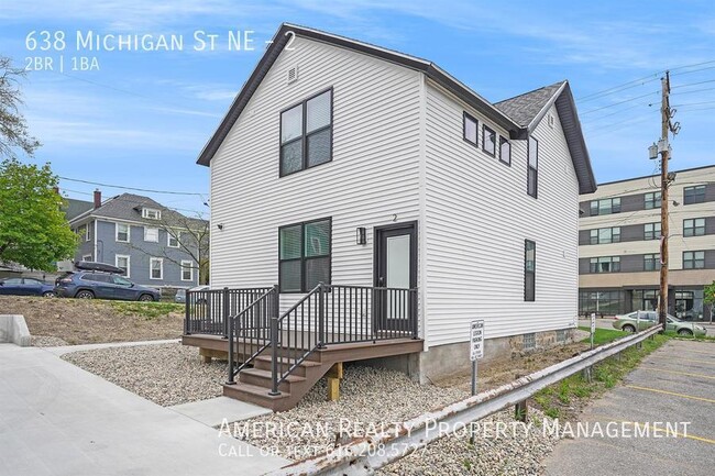 Building Photo - 638 Michigan St NE