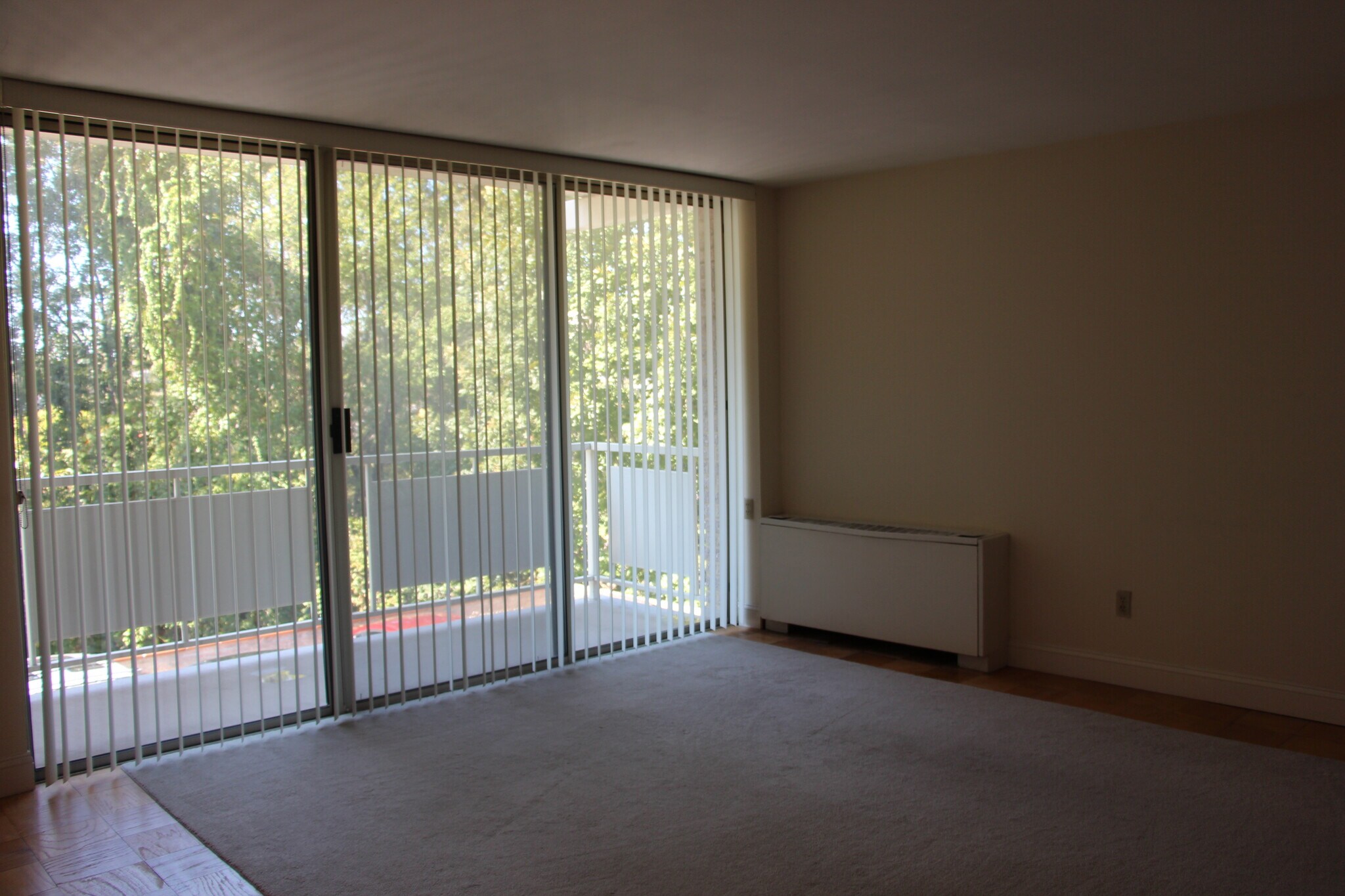 Building Photo - 1512 S Arlington Ridge Rd
