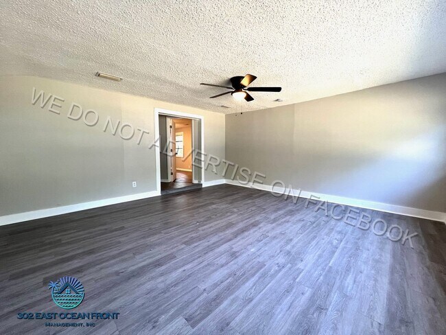 Building Photo - Adorable 3 bedroom / 1 bathroom home now a...