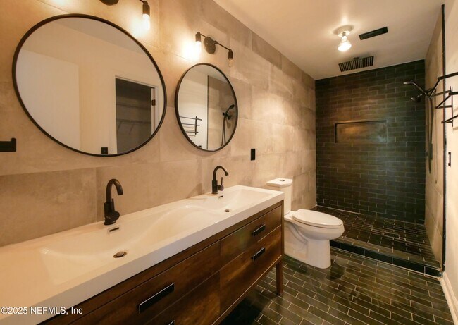 Building Photo - 231 Otterwood Ct