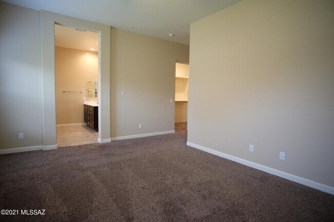 Building Photo - 3462 W Ringtail Den Way