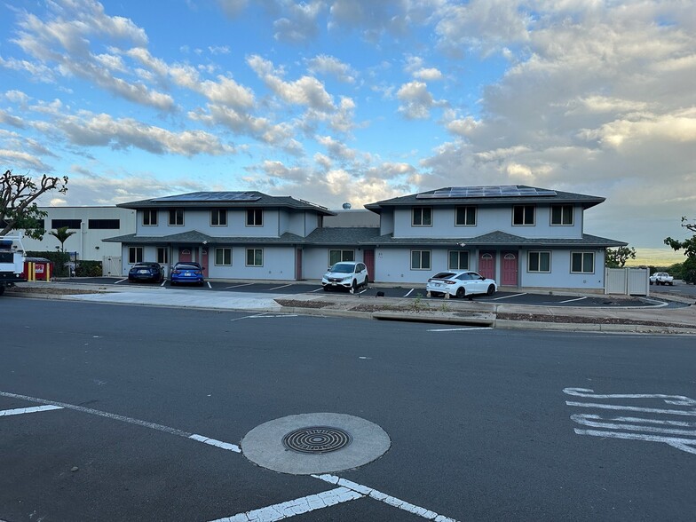 Building Photo - 89 Paa St