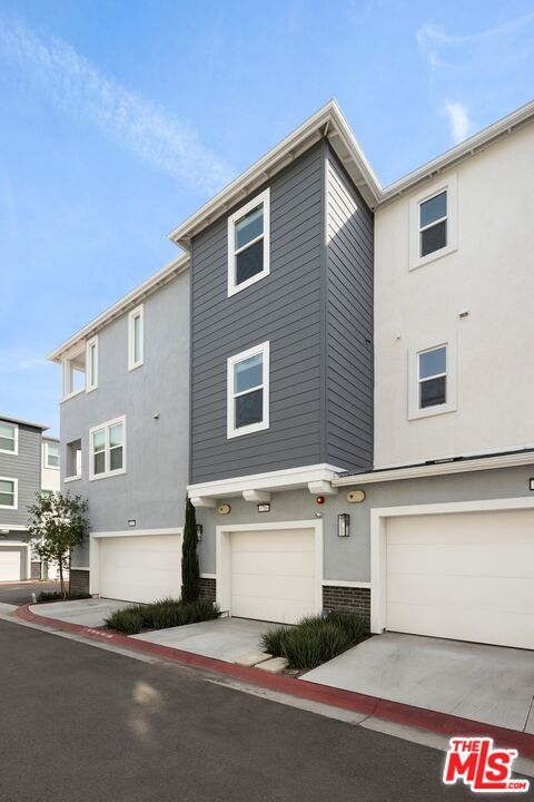 Building Photo - 1716 Cayton Lp