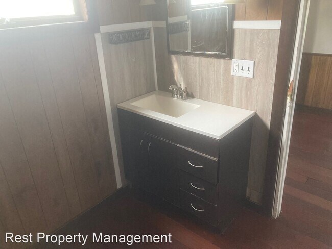 Building Photo - 3 br, 1 bath House - 87 Bigelow Avenue