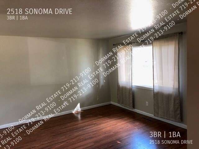 Building Photo - 2518 Sonoma Dr