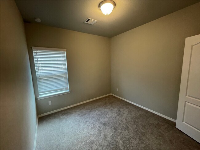 Building Photo - 954 Redinger Ridge Dr