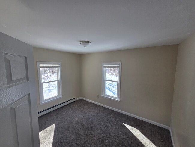 Building Photo - 109-111