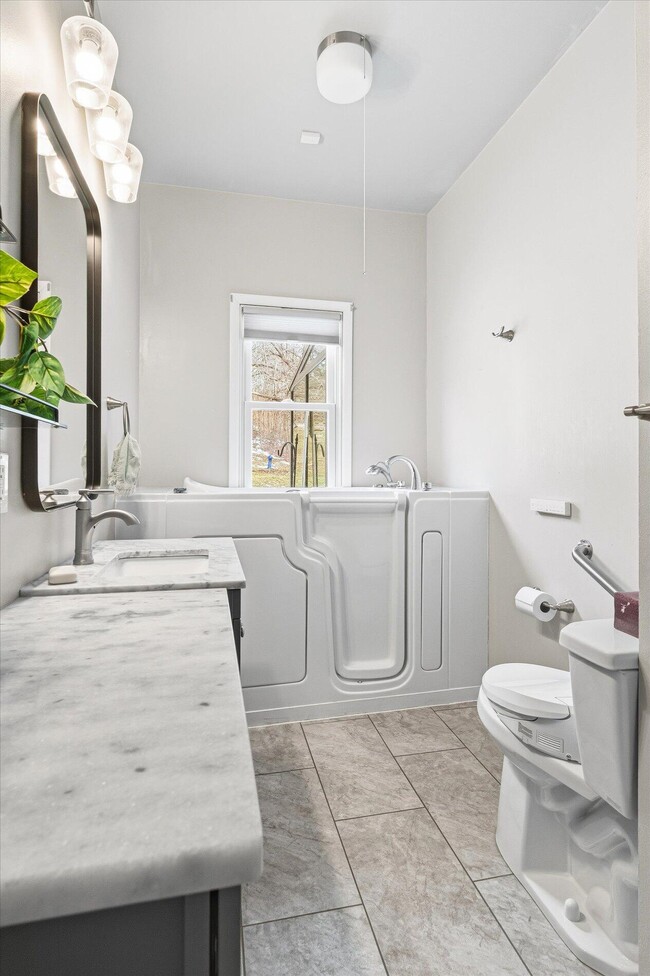 Building Photo - W14242 Hein Ln