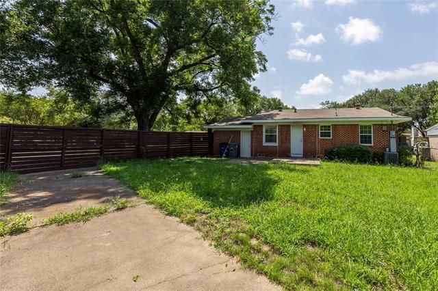 Building Photo - 2627 Tealford Dr