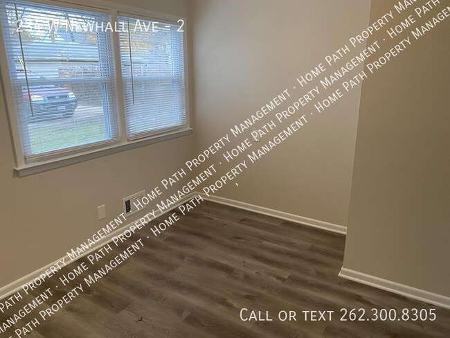 Primary Photo - 234 W Newhall Ave