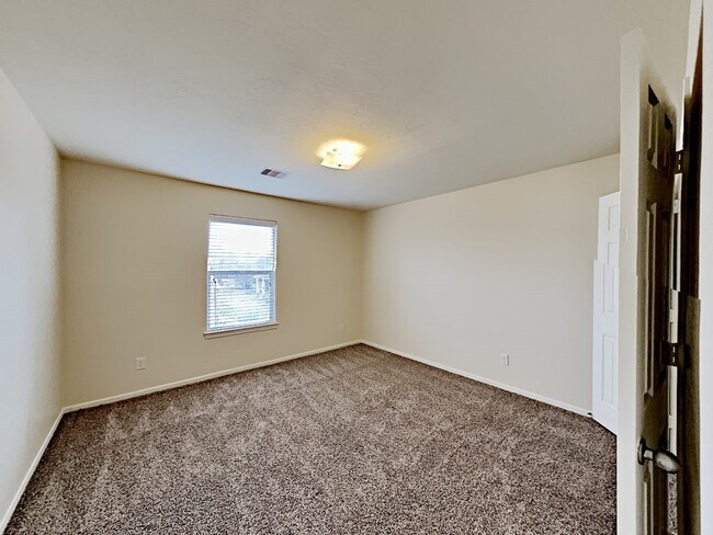 Building Photo - 2411 Lago Mirado Wy