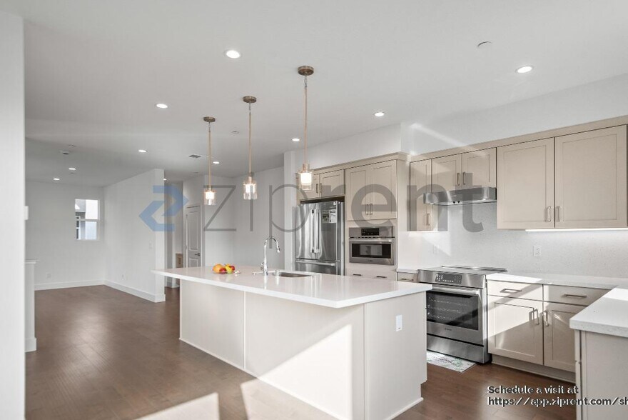 Building Photo - 3102 Seashell Ter