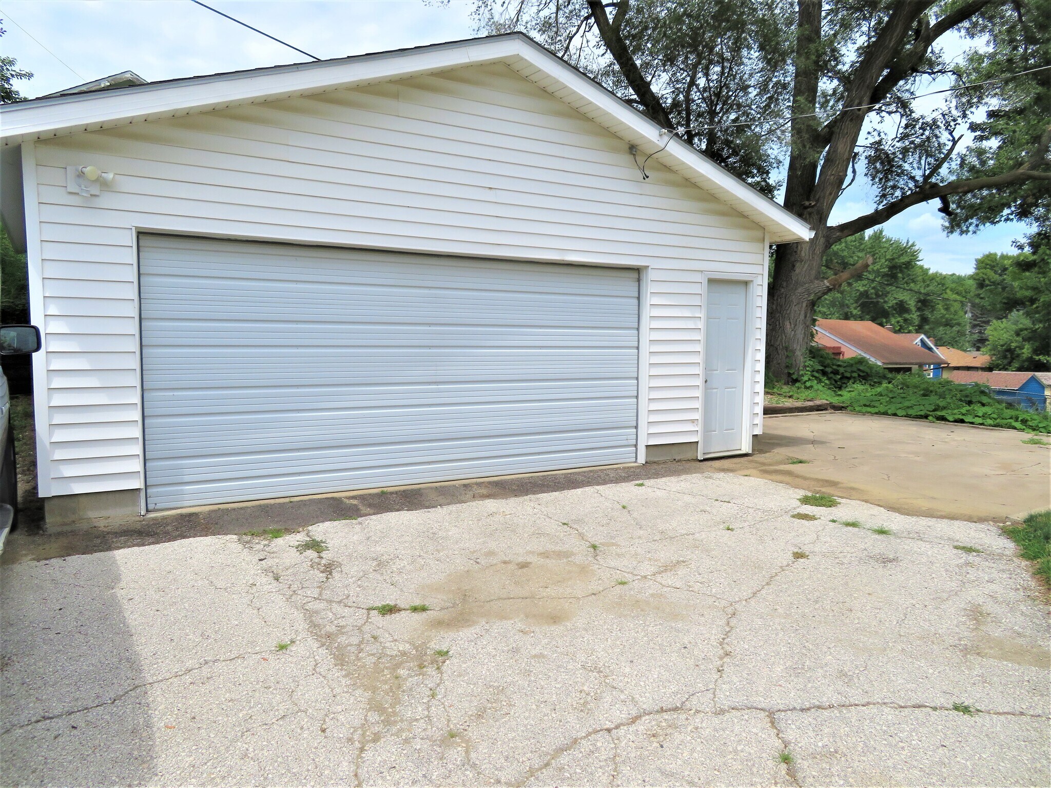 Building Photo - 2317 S Henry St