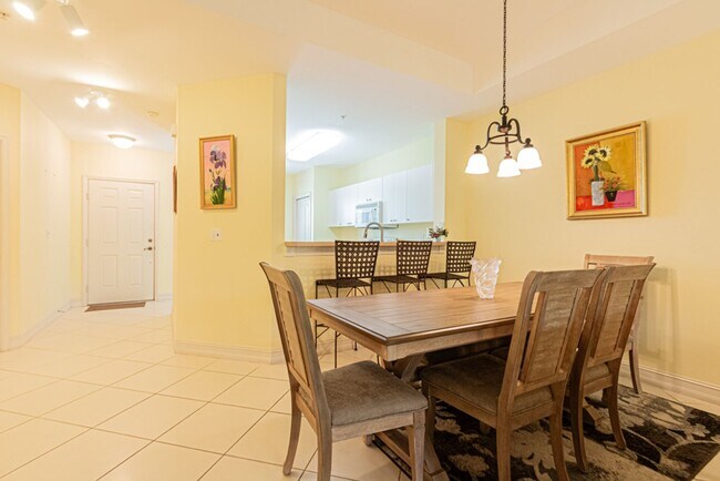 Building Photo - Peaceful Preserve-View Condo in Gated Blue Heron