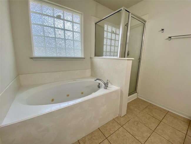 Building Photo - 9414 Glendown Ln