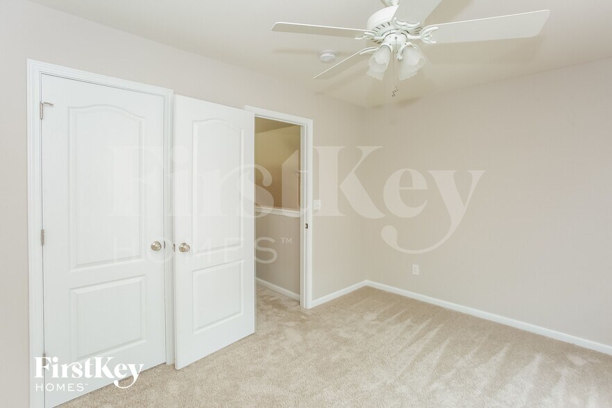 Building Photo - 143 Ashmont Dr