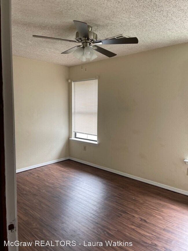 Building Photo - 4 br, 3 bath House - 8826 E. 91st Place