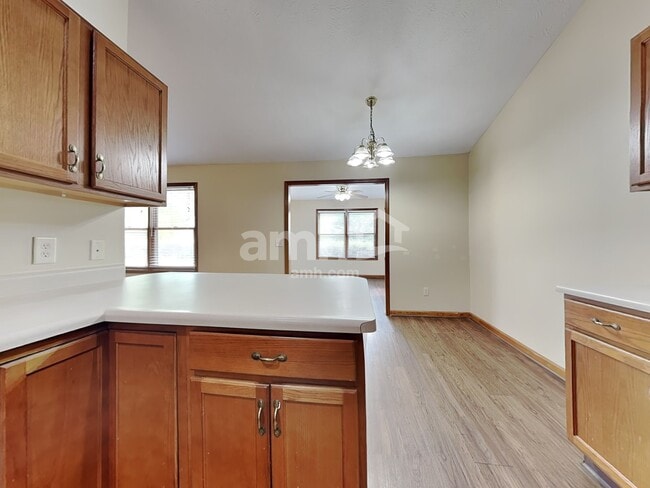 Building Photo - 517 Stone Path Ct