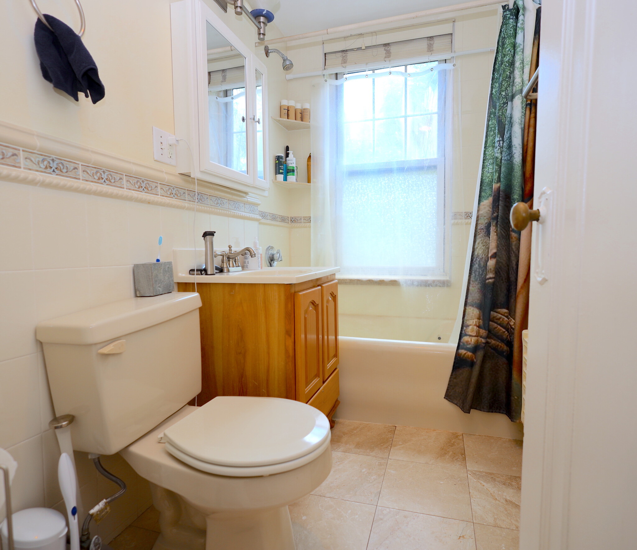 Building Photo - 118 Riverway