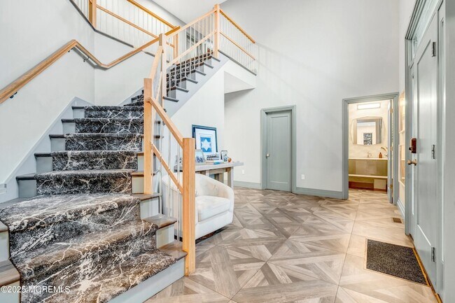 Building Photo - 450 Wells Ave