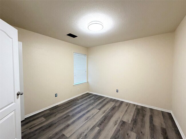 Building Photo - 19418 Cypress Rose Ct