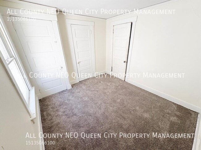Building Photo - 126 Wroe Ave
